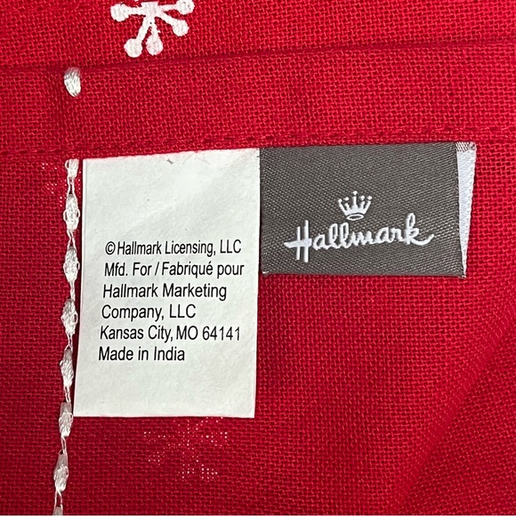Hallmark Christmas Dishtowels. Set of 2. NWT - Picture 5 of 5